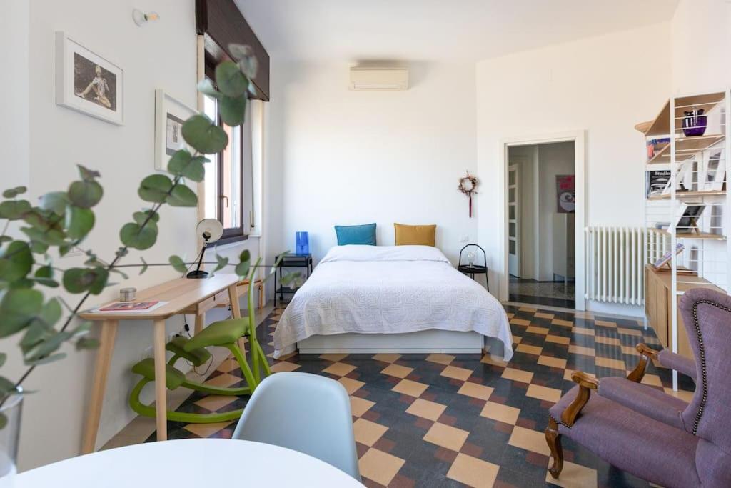 Big Bright Cozy Studio Apartment In Nolo Near Mm1 Milan Exterior photo